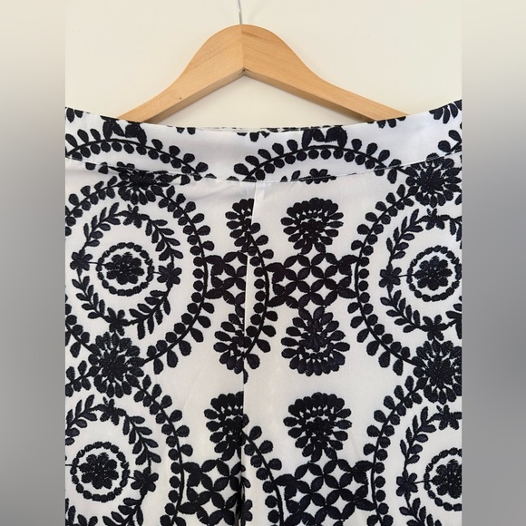 SHEIN Black & White Wide Leg Pant, size large. - Picture 6 of 12